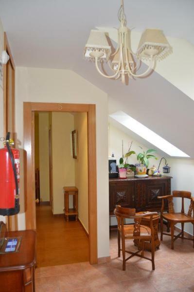 Hotel Ana Cangas De Narcea Bagian luar foto